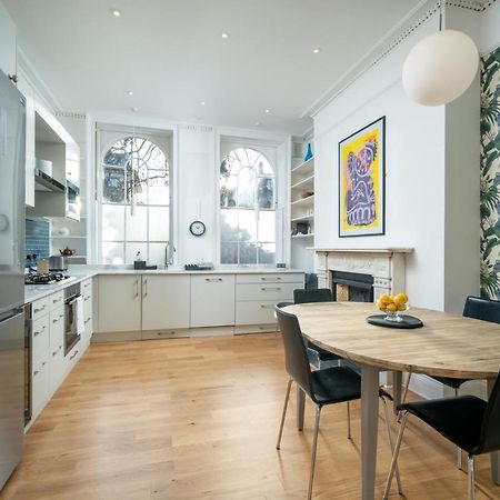 Sleek Flat With Communal Courtyard Londen Buitenkant foto