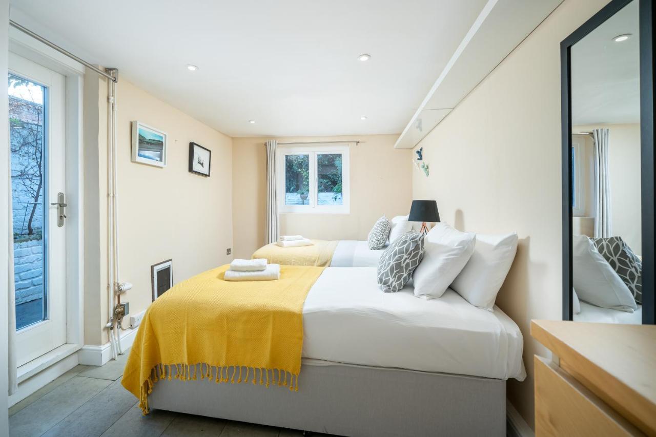 Sleek Flat With Communal Courtyard Londen Buitenkant foto