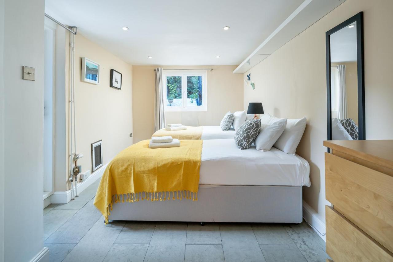 Sleek Flat With Communal Courtyard Londen Buitenkant foto