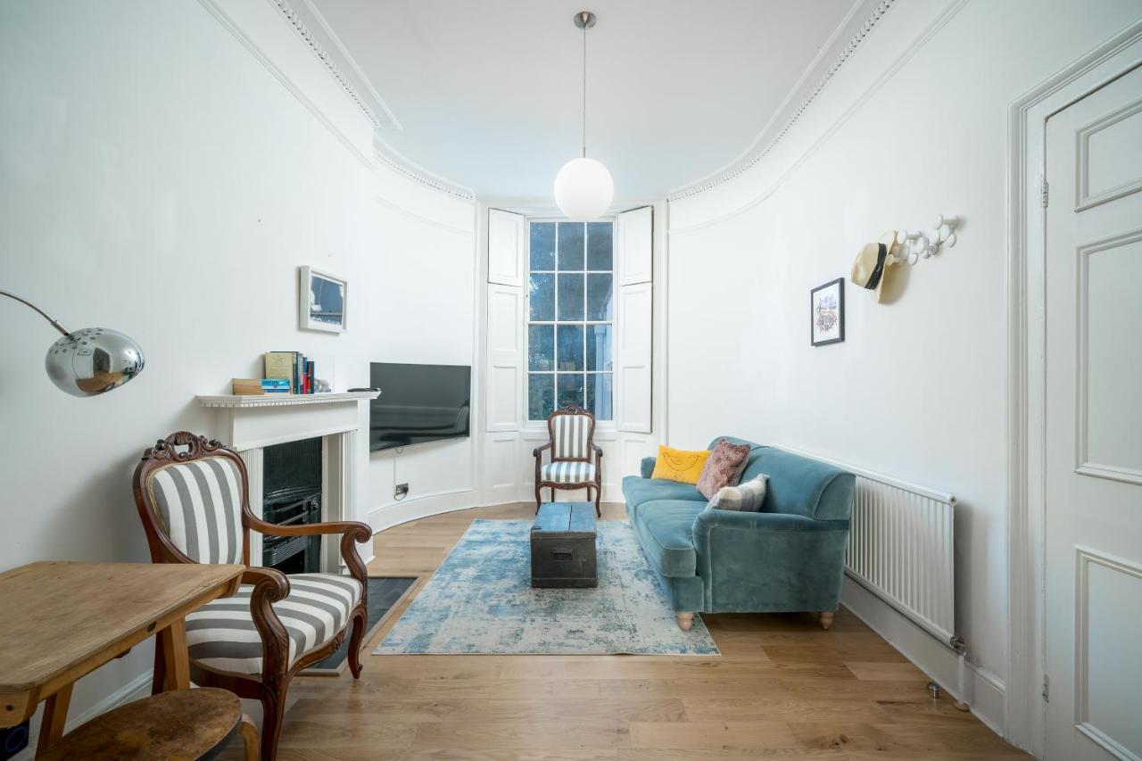 Sleek Flat With Communal Courtyard Londen Buitenkant foto